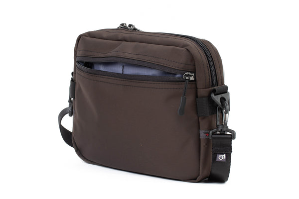The Side Kick in Ursa (brown-grey) 525 Ballistic with an Dawn (blue-grey with light blue-grey grid) 210 Cerylon interior.